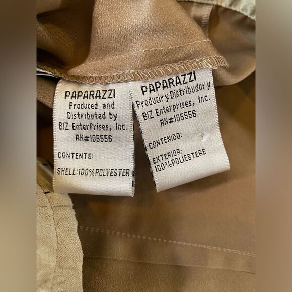 ‎Two paparazzi blouses - Picture 4 of 13